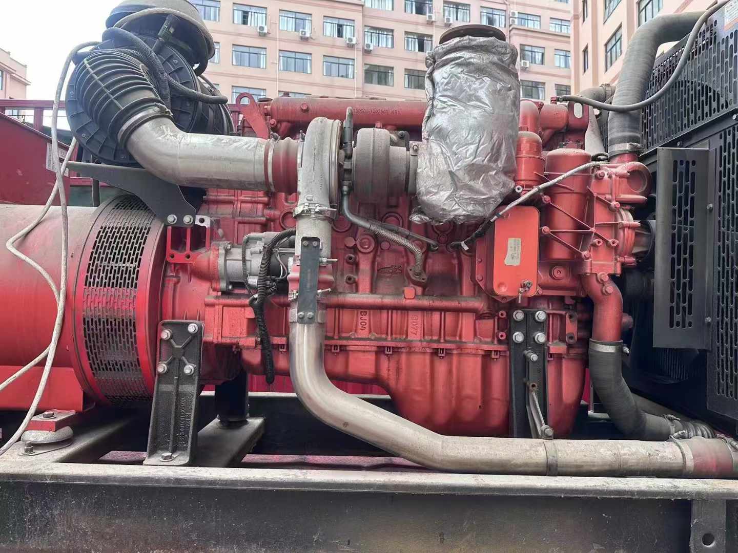 南岸如何选择适合 600kW 柴油发电机组的过载保护器？