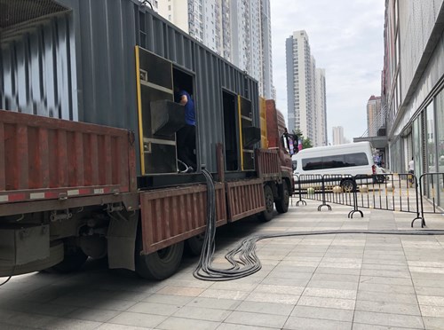 南岸低温环境下，柴油发电机组电池充满电的具体时间受哪些因素影响？